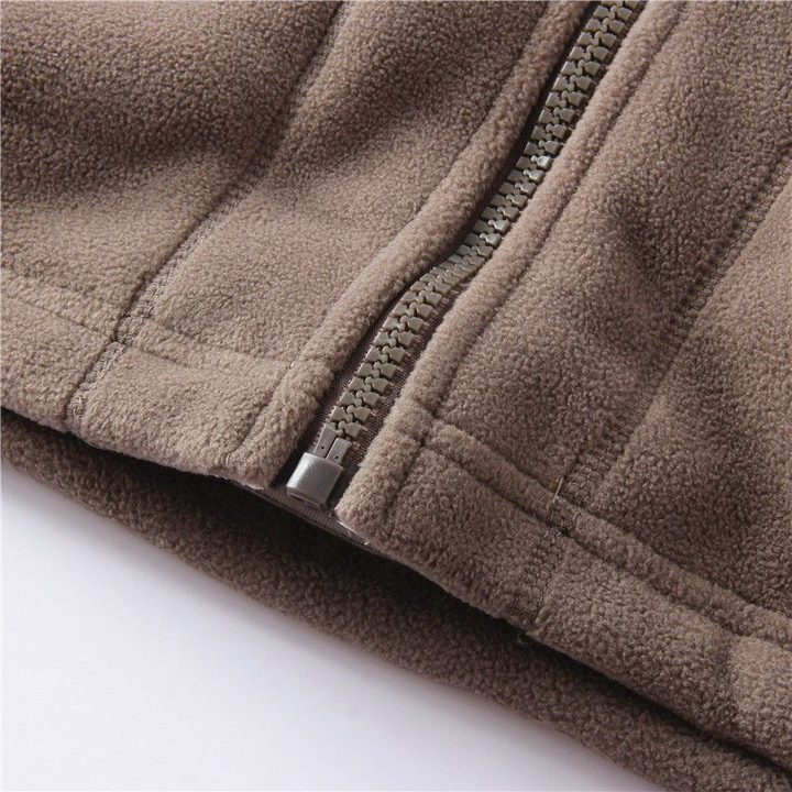 Kestrel fleece jacket Brown — sleeve close-up